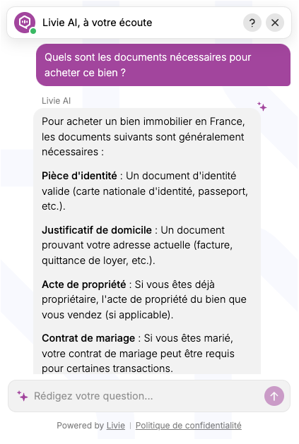 Chatbot Livie listant les documents nécessaires pour acheter un bien immobilier en France, tels que pièce d'identité, justificatif de domicile et acte de propriété.